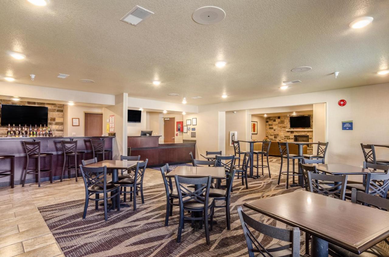 Cobblestone Inn & Suites - Bridgeport Екстериор снимка