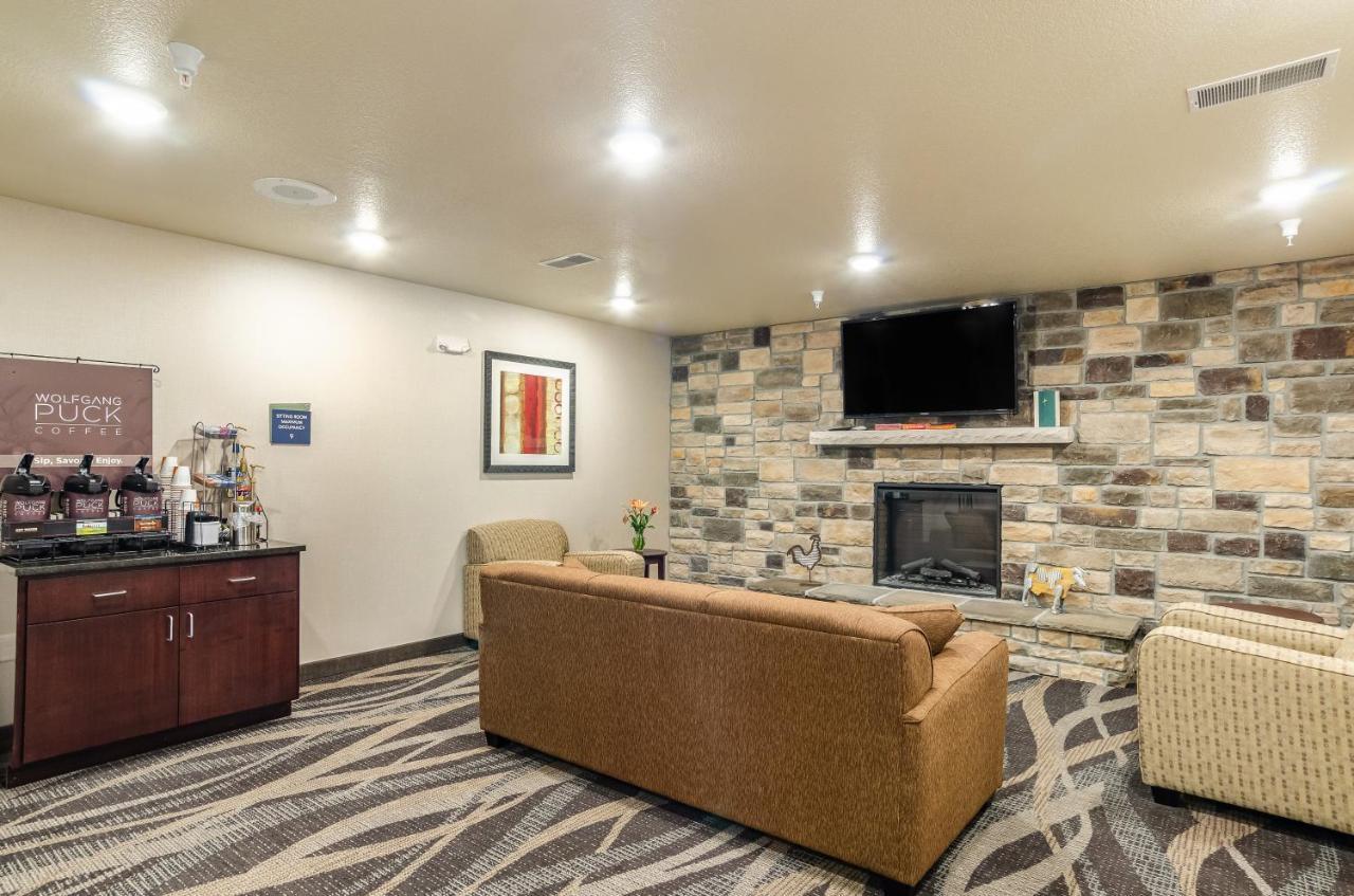 Cobblestone Inn & Suites - Bridgeport Екстериор снимка