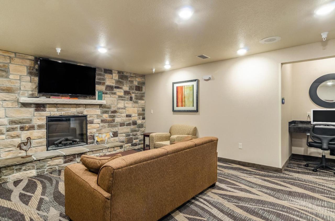 Cobblestone Inn & Suites - Bridgeport Екстериор снимка