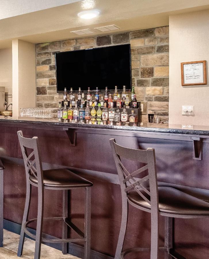 Cobblestone Inn & Suites - Bridgeport Екстериор снимка